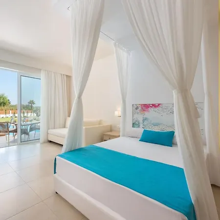 아판도우 베이 스위트 호텔