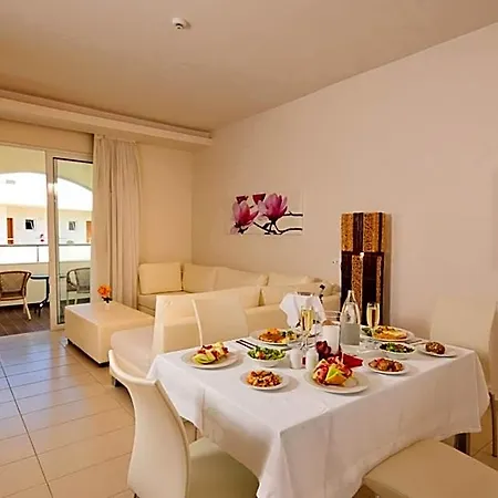 Bay Hotel