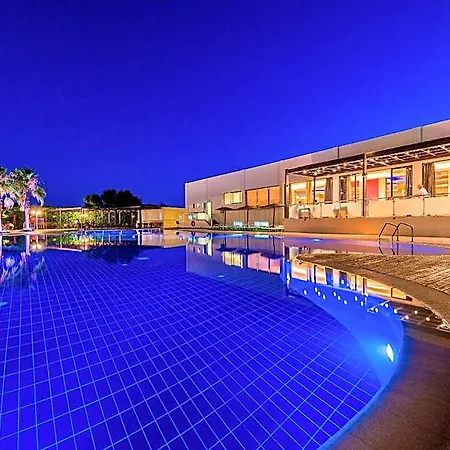 Bay Hotel 5*