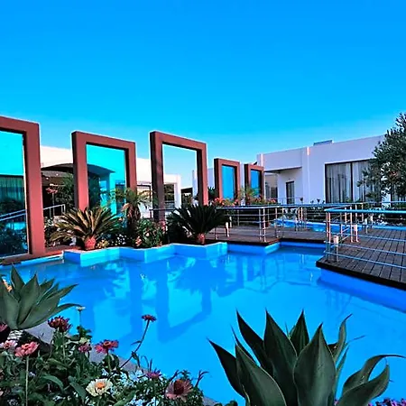 Bay Hotel