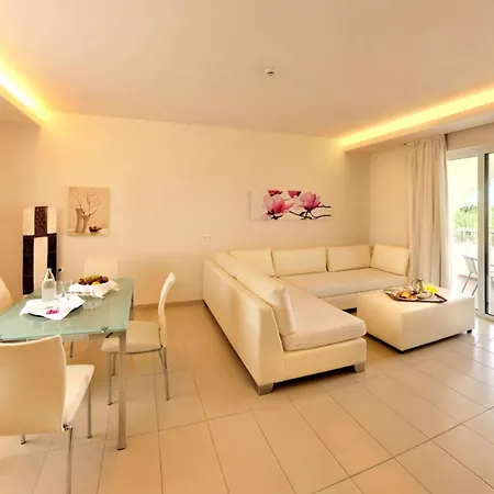 아판도우 베이 스위트 호텔