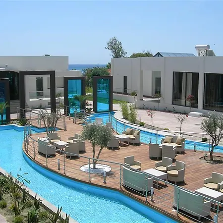 아판도우 베이 스위트 호텔 5*