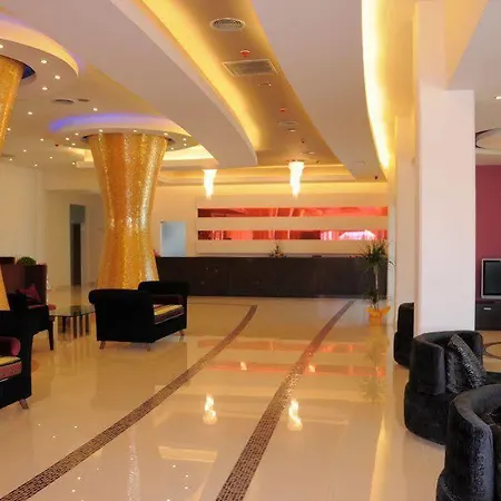 호텔 아판도우 베이 스위트 5*