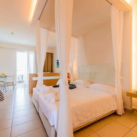 Hotel Bay