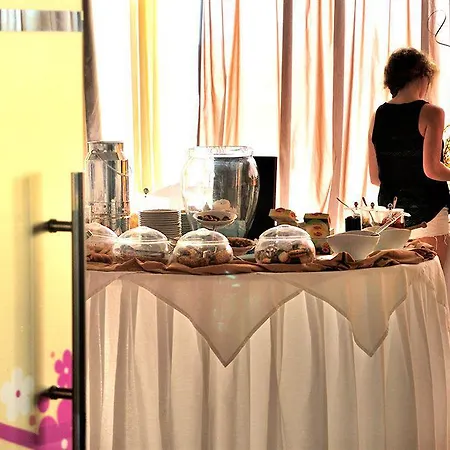 아판도우 베이 스위트 호텔