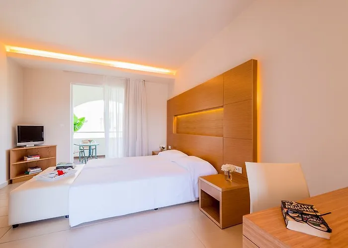 Hotel Bay Afando