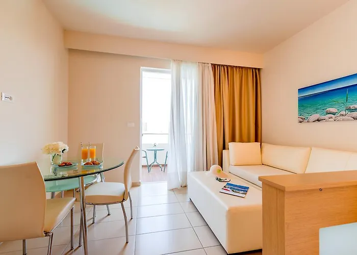 Bay Hotel