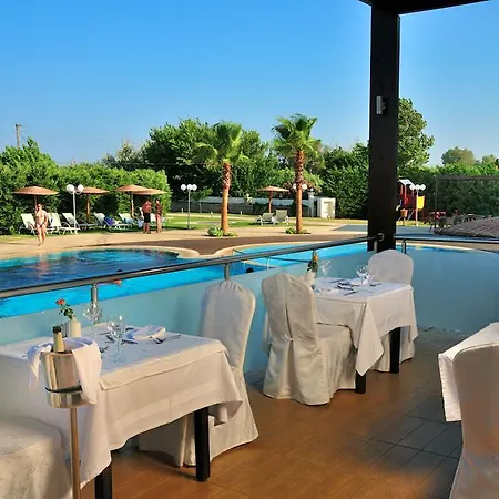 Bay Ξενοδοχείο